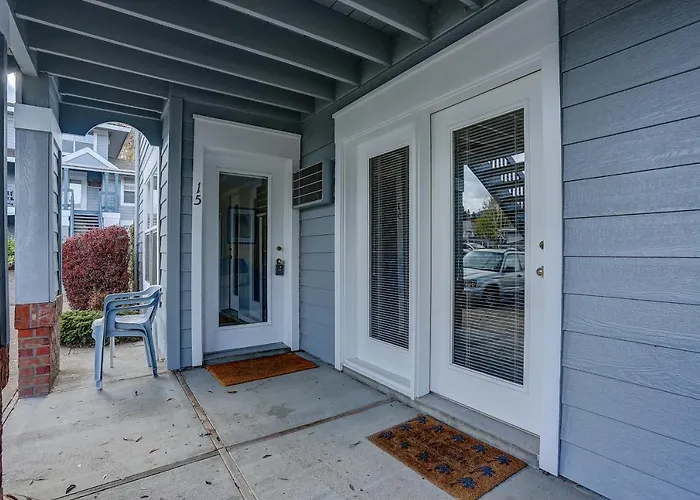 15 Lodge Condo With Hood River Bridge View