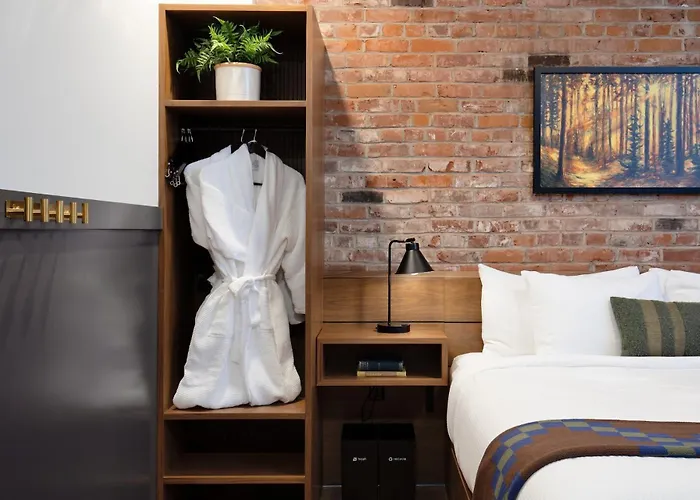 Lightwell Hotel & Spa